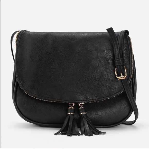 WILA Handbags - LAST 1✖️ black vegan leather crossbody bag rounded